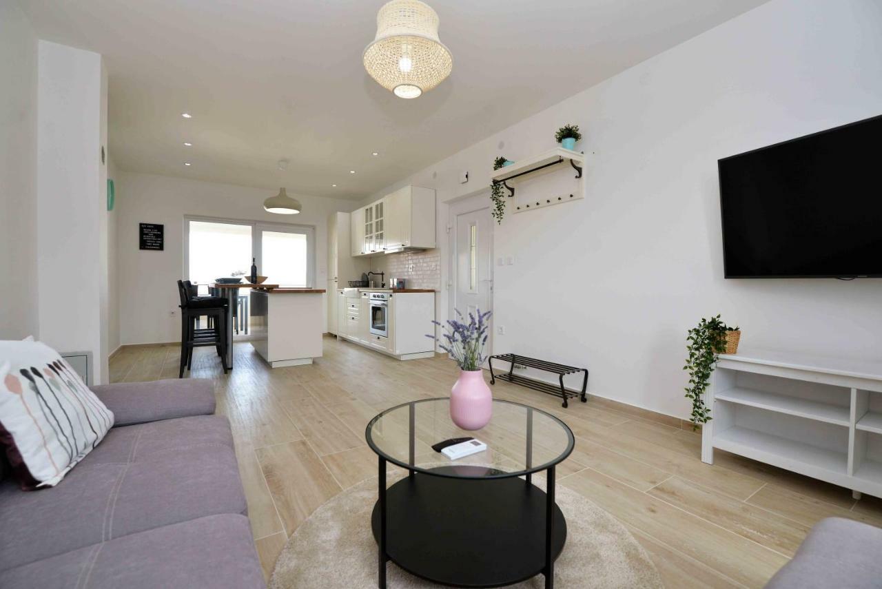 Apartments Enida เบทินา ภายนอก รูปภาพ