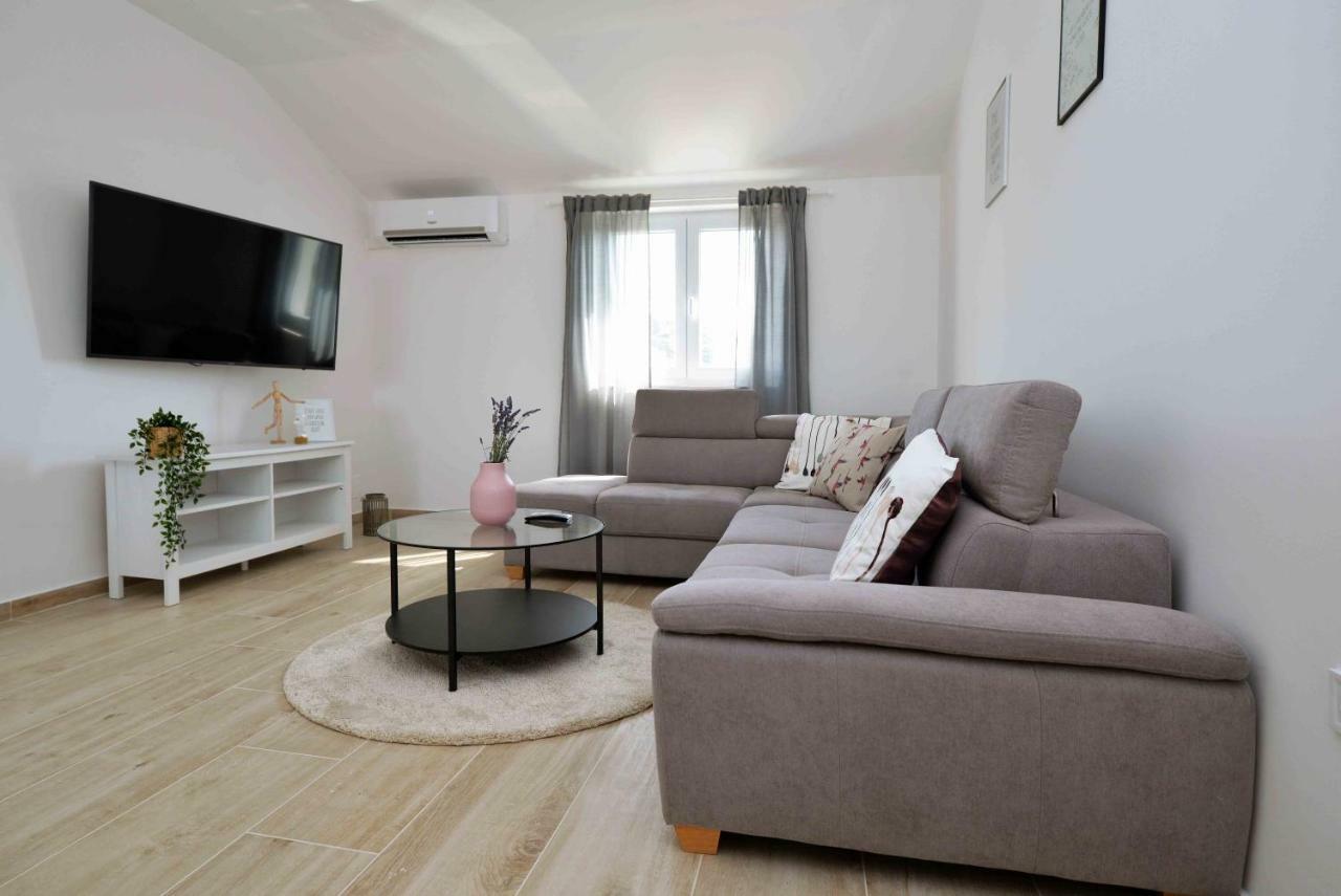 Apartments Enida เบทินา ภายนอก รูปภาพ